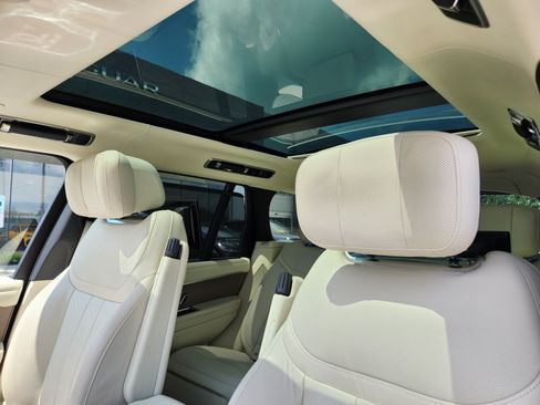 Certified 2023 Land Rover Range Rover First Edition AWD/4WD image 12