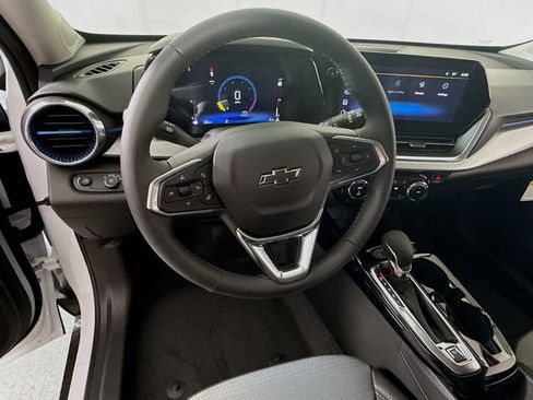 New 2026 Chevrolet Trax LT w/ Driver Confidence Package FWD image 13