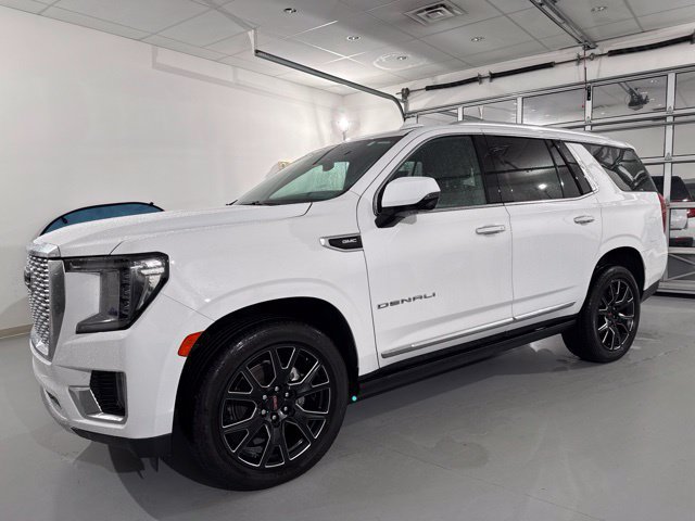 Used 2023 GMC Yukon Denali w/ Max Trailering Package AWD/4WD image 3