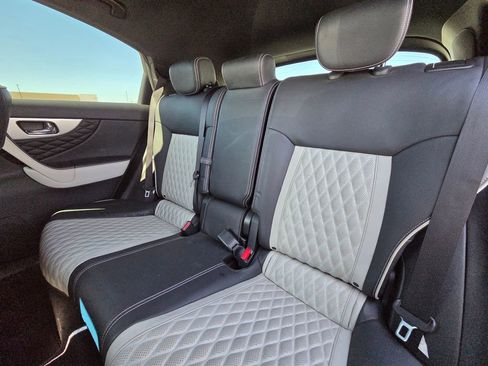 Used 2017 INFINITI QX70 2WD w/ Limited Package image 25