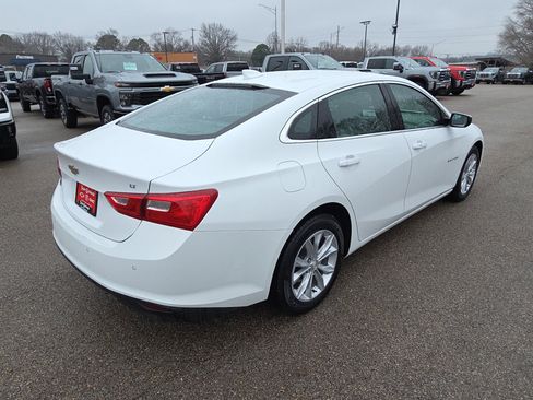 Used 2025 Chevrolet Malibu LT image 8