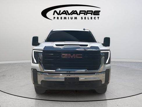 Used 2024 GMC Sierra 2500 Pro AWD/4WD image 6