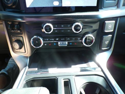 Used 2024 Ford F150 Platinum w/ Equipment Group 702A High AWD/4WD image 30