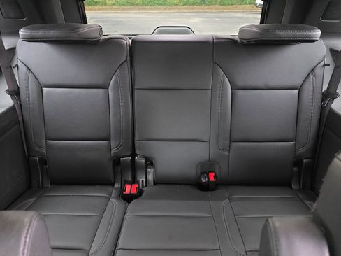 Certified 2022 Chevrolet Tahoe Z71 w/ Luxury Package image 17