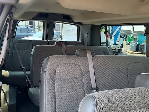 Used 2025 Chevrolet Express 3500 LT w/ LT Preferred Equipment Group RWD image 12