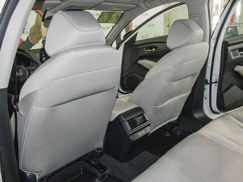 Used 2026 Honda Accord SE image 9