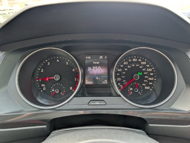 Used 2019 Volkswagen Tiguan SE AWD/4WD image 15
