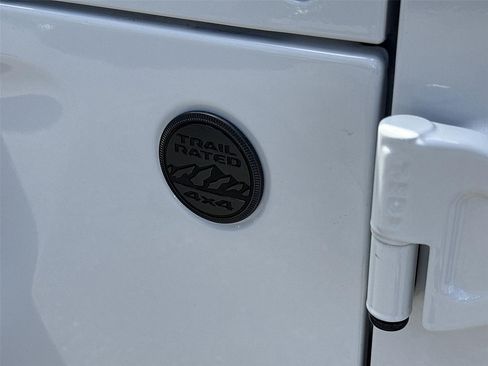 Used 2025 Jeep Wrangler Unlimited Sport AWD/4WD image 29