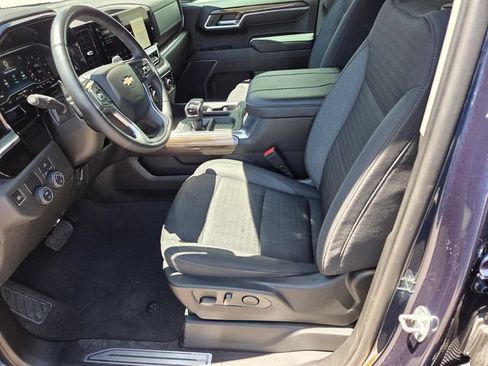 Used 2023 Chevrolet Silverado 1500 LT RWD image 10