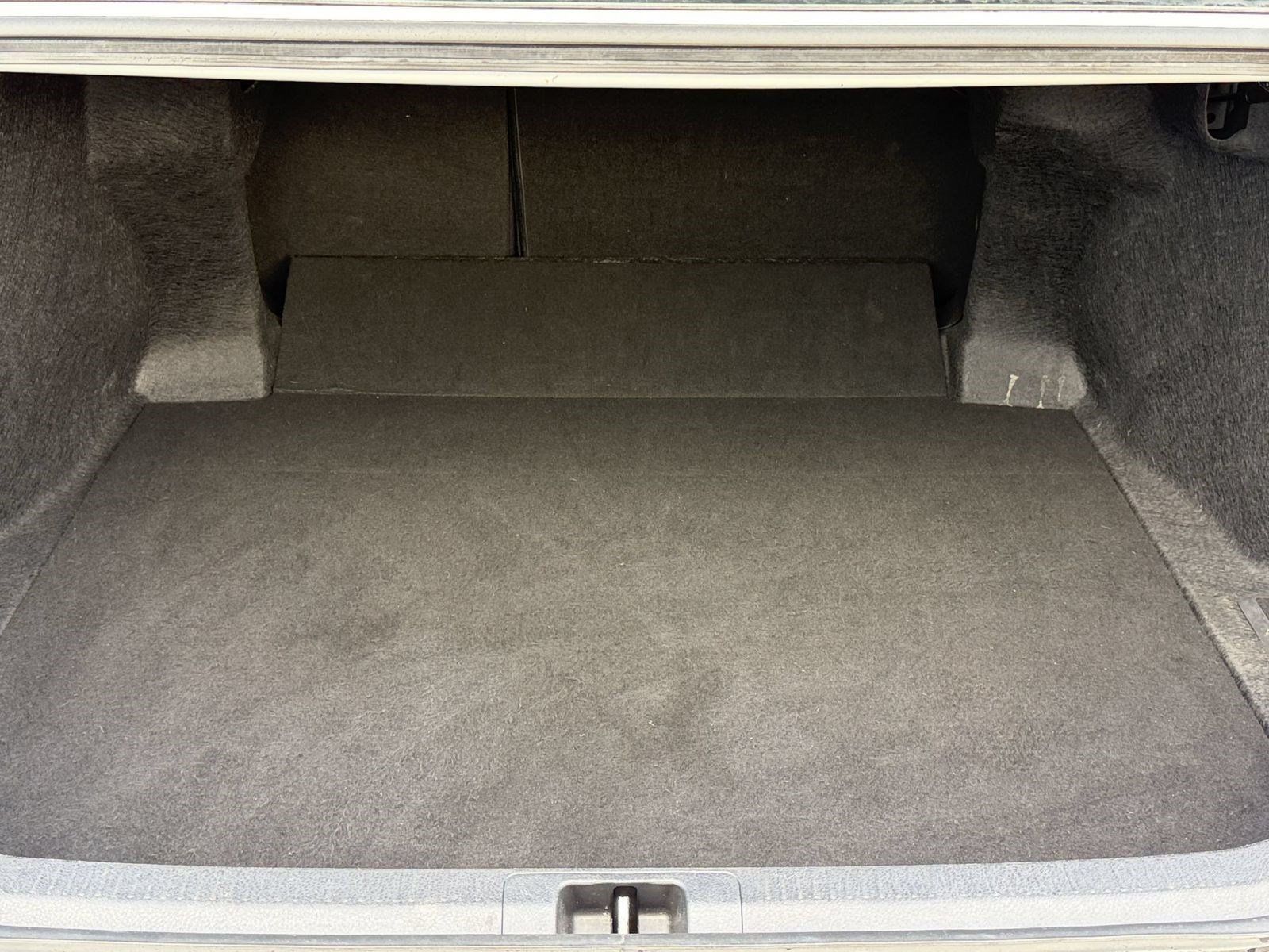 Used 2025 Toyota Camry LE FWD image 27