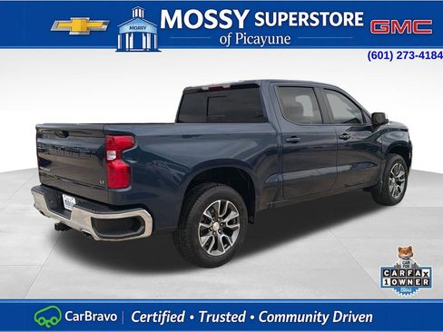 Used 2023 Chevrolet Silverado 1500 LT w/ Z71 Off-Road Package AWD/4WD image 6