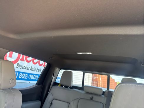 Used 2022 Chevrolet Silverado 1500 LT Trail Boss w/ LT Trail Boss Premium Package image 38