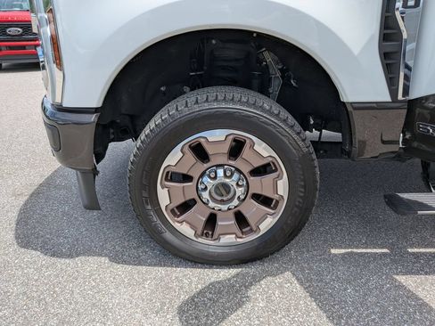 Used 2024 Ford F350 King Ranch AWD/4WD image 41