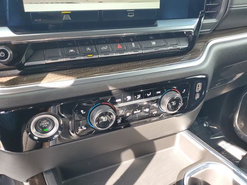 Used 2023 Chevrolet Silverado 1500 RST w/ Redline Edition image 21