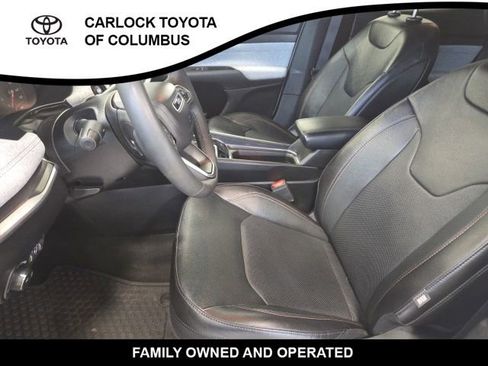 Used 2023 Jeep Compass Latitude AWD/4WD image 11