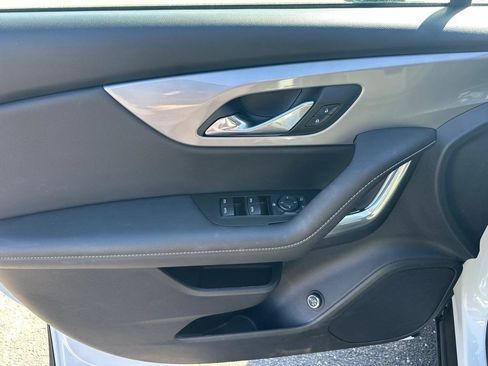 Used 2024 Chevrolet Blazer LT w/ Convenience Package image 9