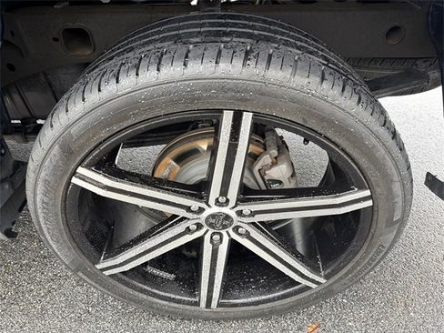 Used 2022 Chevrolet Silverado 1500 LT image 19