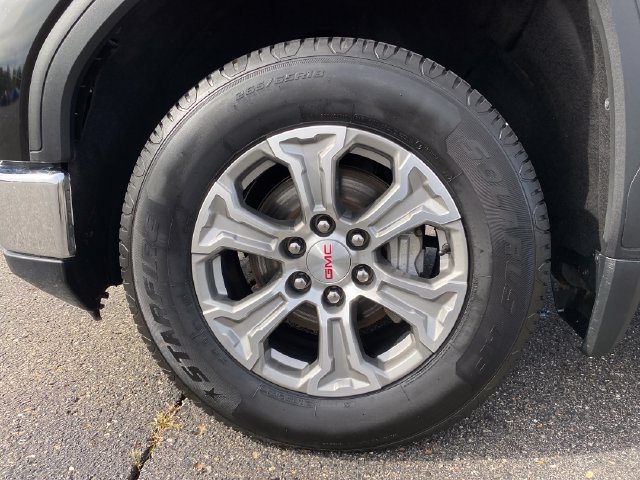 Certified 2024 GMC Sierra 1500 SLT RWD image 23