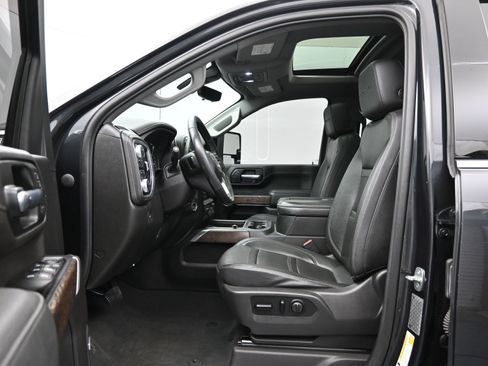 Used 2020 GMC Sierra 2500 Denali w/ Denali Ultimate Package image 8