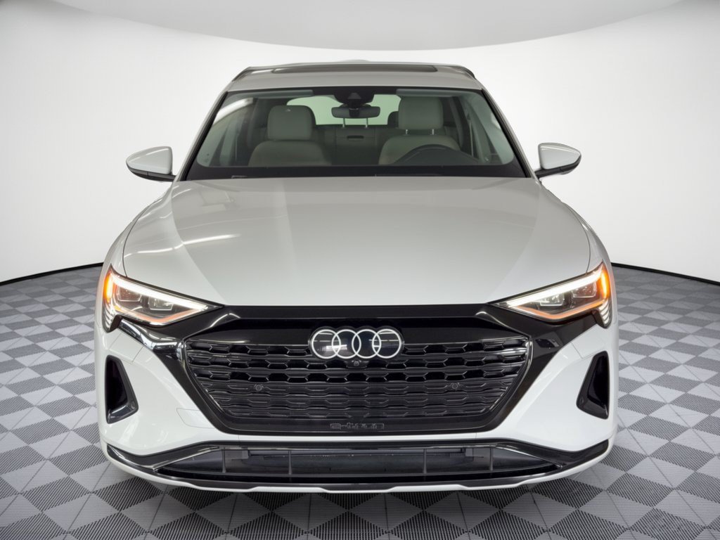 Used 2024 Audi Q8 e-tron Premium Plus AWD/4WD image 6