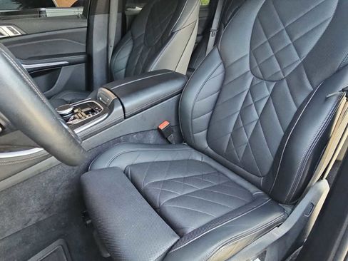 Used 2024 BMW X5 xDrive40i w/ Premium Package image 16