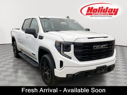 Certified 2022 GMC Sierra 1500 Elevation w/ LPO, Elevation Black Package