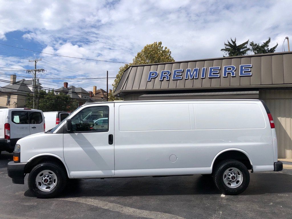Used 2023 GMC Savana 2500 Extended w/ Driver Convenience Package RWD image 3