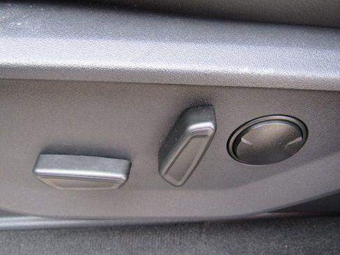 Used 2025 Ford Expedition Active AWD/4WD image 10