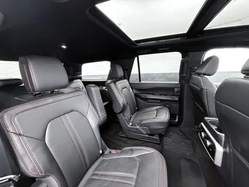 Used 2023 Ford Expedition Limited AWD/4WD image 30