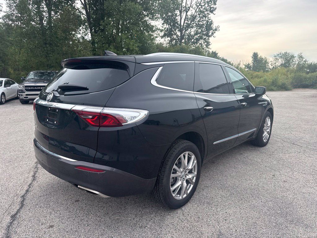 Used 2024 Buick Enclave Essence w/ Experience Buick Package AWD/4WD image 3