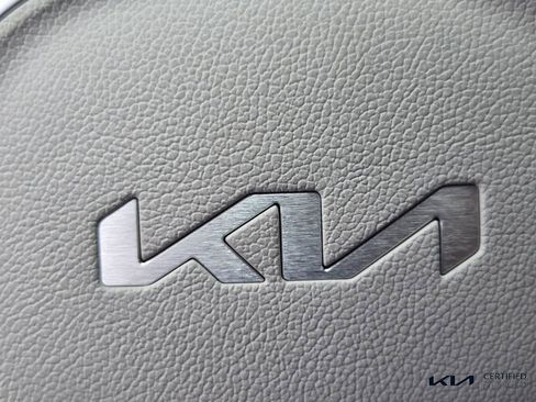 Certified 2023 Kia Sorento SX Prestige AWD/4WD image 33
