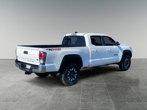 Certified 2023 Toyota Tacoma TRD Off-Road w/ Black Out Package (TMS) AWD/4WD image 5