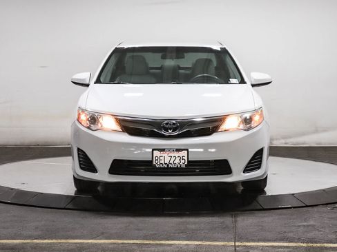 Used 2014 Toyota Camry LE FWD image 6