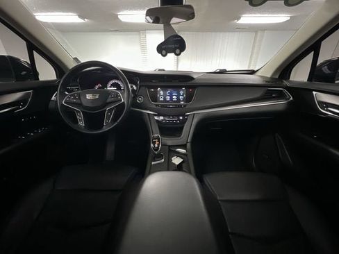 Used 2018 Cadillac XT5 Luxury w/ Driver Awareness Package image 21