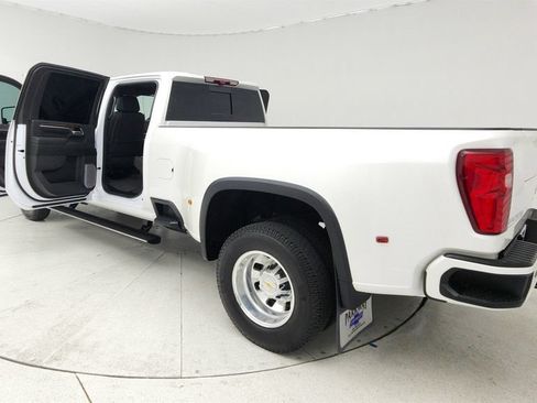 Certified 2025 Chevrolet Silverado 3500 High Country w/ High Country Premium Package AWD/4WD image 11