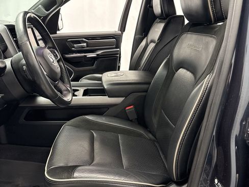 Used 2021 RAM 1500 Laramie w/ Sport Appearance Package image 10