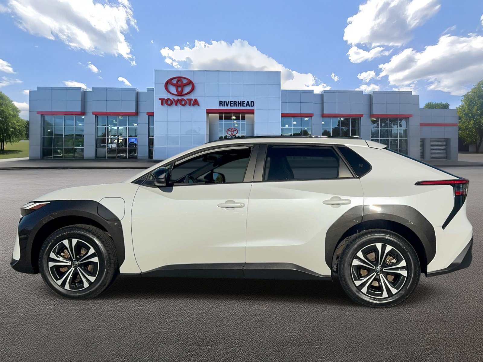 Certified 2023 Toyota bZ4X AWD w/ Weather Package image 5