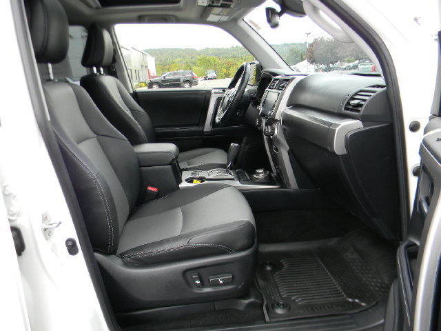 Used 2023 Toyota 4Runner SR5 Premium w/ Moonroof Package AWD/4WD image 25