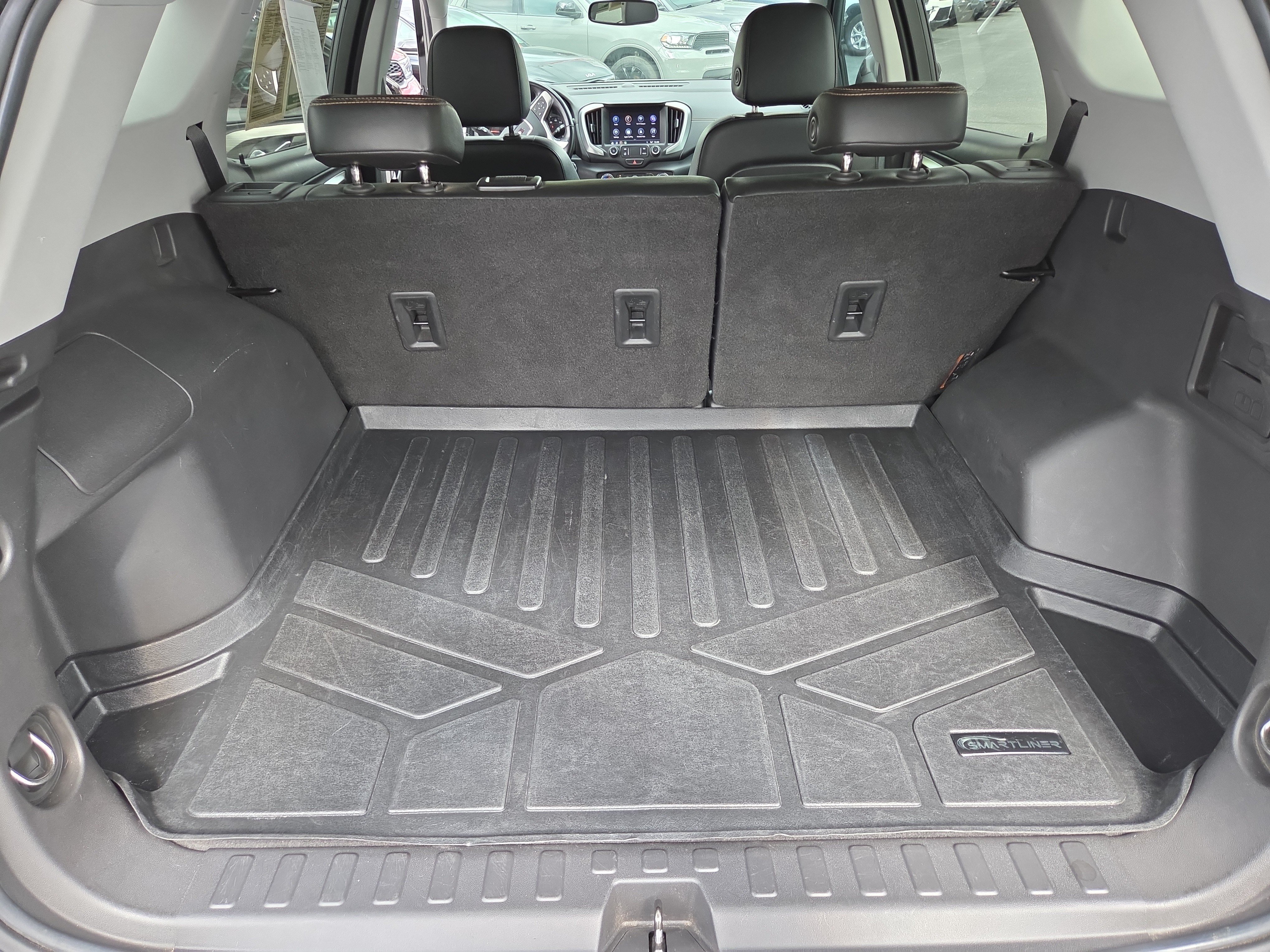 Used 2020 GMC Terrain SLT w/ Elevation Edition FWD image 29