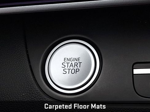 Used 2023 Hyundai Elantra Limited w/ Preferred Accessory Package image 20