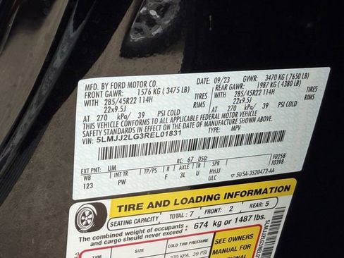 Used 2024 Lincoln Navigator Reserve AWD/4WD image 30