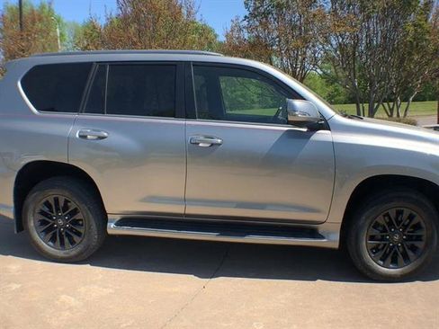 Used 2020 Lexus GX 460 Premium image 9