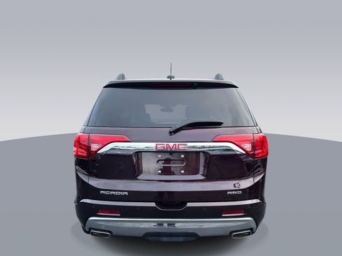 Used 2017 GMC Acadia Denali w/ Technology Package image 4