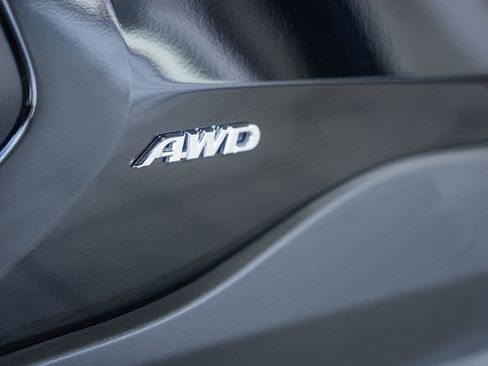 Used 2025 Toyota RAV4 XLE image 18