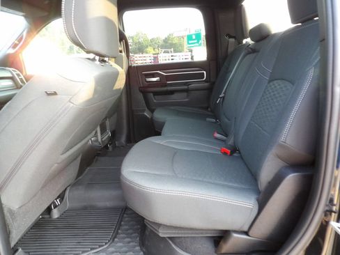 Used 2025 RAM 2500 Big Horn RWD image 30