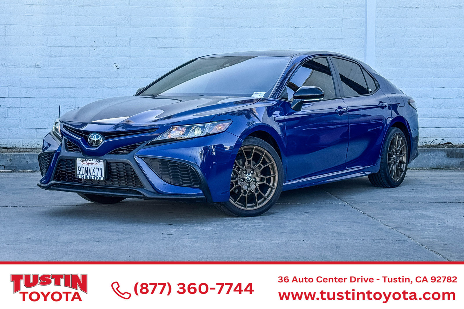 Certified 2023 Toyota Camry SE FWD image 1