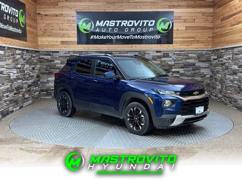 Used 2023 Chevrolet TrailBlazer LT w/ Convenience Package AWD/4WD image 1