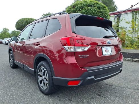 Certified 2024 Subaru Forester Premium AWD/4WD image 22