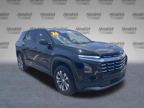 Used 2026 Chevrolet Equinox LT FWD image 2