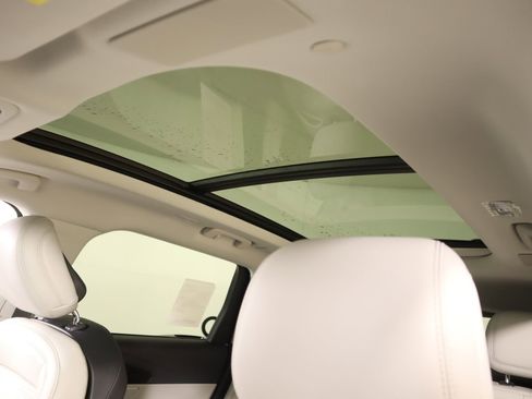 New 2026 Lincoln Nautilus Reserve AWD/4WD image 15